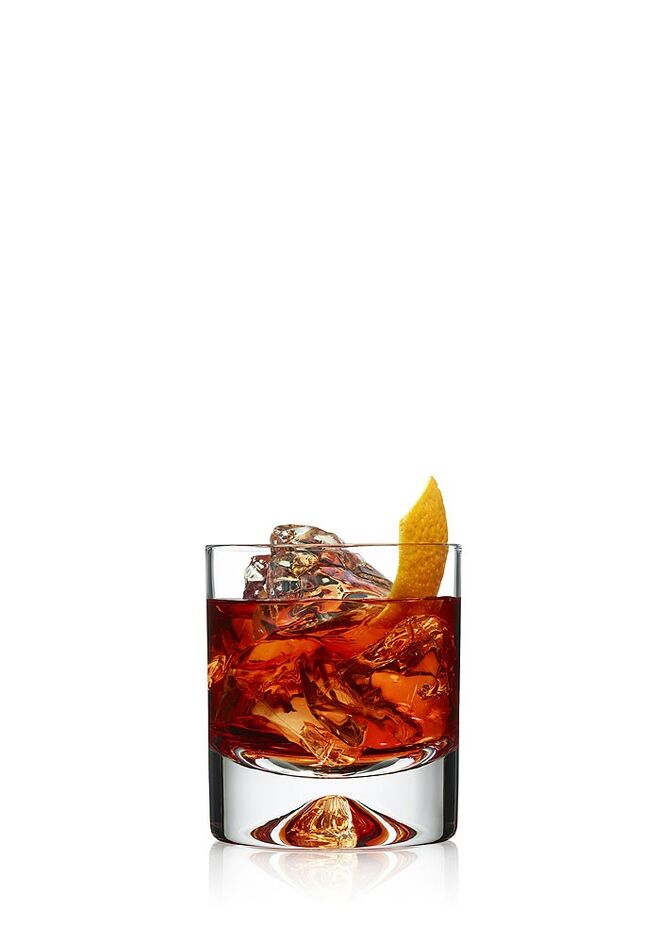 BullDog Gin Classic Serves Negroni