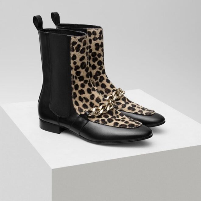 Purificación Garcia, €207