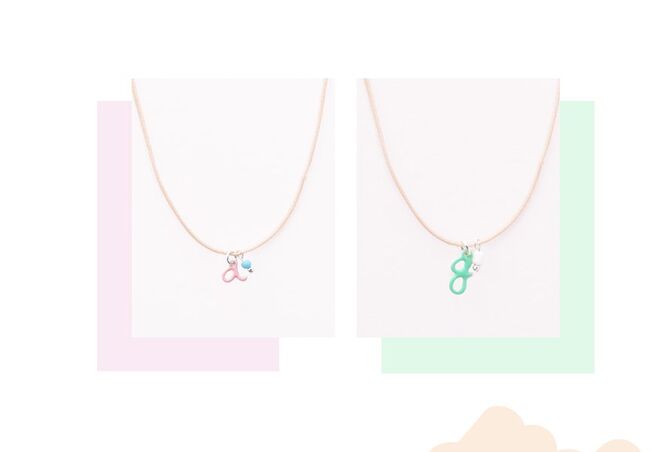 Colares com letras, mmi, €13,50