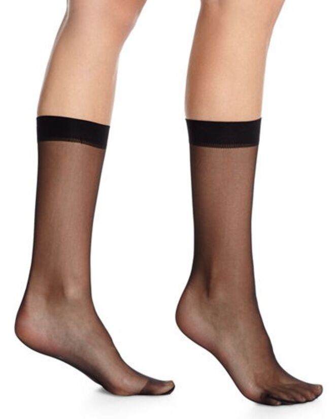Wolford, €21,74, em www.neimanmarcus.com