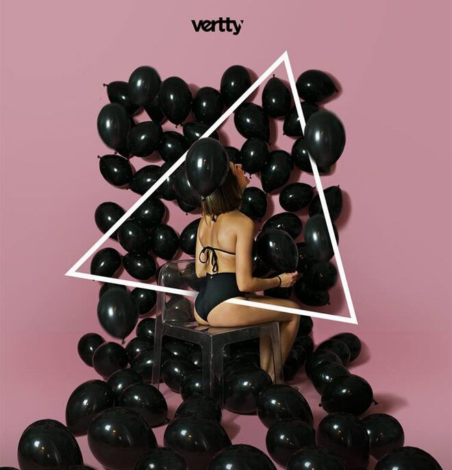 A Very Vertty Black Friday | Ainda tem aquele familiar a quem não sabe o que oferecer no Natal? Ou então quer mimar-se antes da época festiva? Com 20% na mochila, 30% na coleção de swimwear e 50% para a toalha, não tem que escolher só um. Se já é cliente da Vertty, fique atento ao Facebook ou à newsletter e irá encontrar descontos especiais só para si.