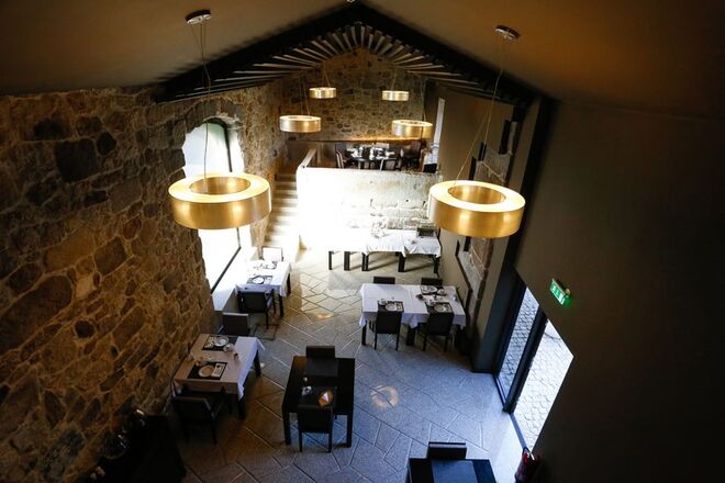 Solar dos Cáceres |  A unidade oferece um 40% desconto em estadias superiores a 2 noites e um 30% em estadias de 1 ou 2 noites. O período de reserva deve de ser entre o 25 e 27 de novembro.