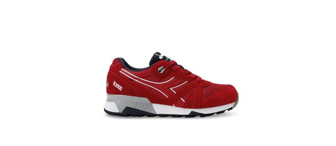 Diadora, €130