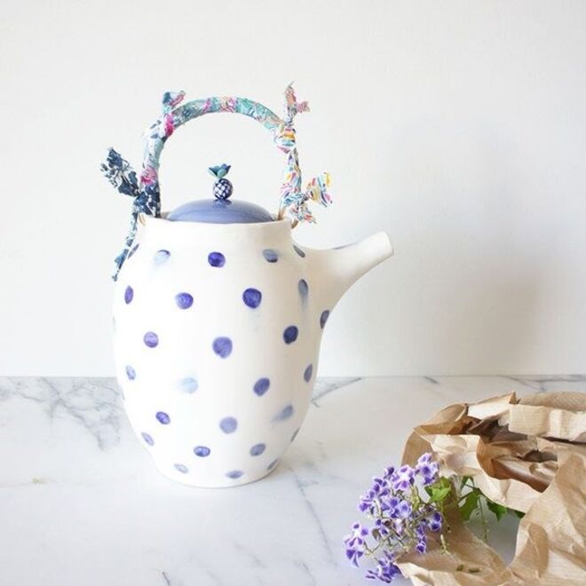 Bule de cerâmica Anna Westerlund, €91 na This & That