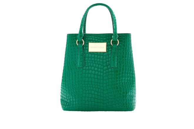 Carteira em polivinilo, €118, BIMBA Y LOLA