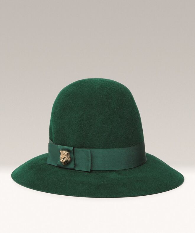 Chapéu em feltro de lã, €345, Gucci