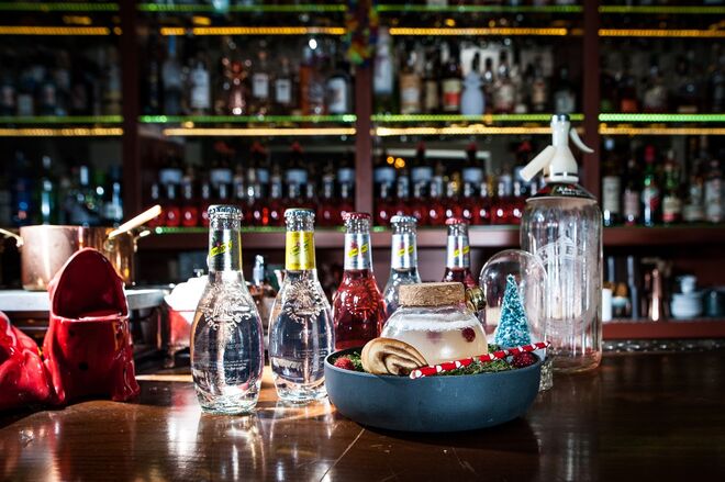 Schweppes| Gin Gin Bells