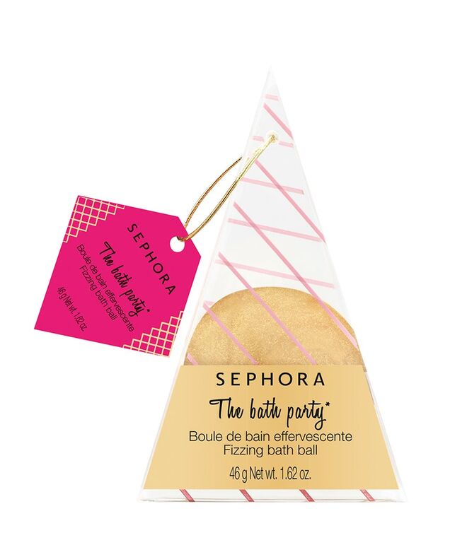 19. Dedique algum tempo a um banho de imersão | É a altura perfeita para descontrair numa banheira com água morna, perfumada por sais de banho com aromas específicos para a ocasião.