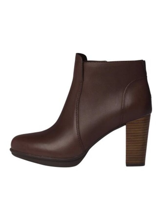 Botins Tommy Hilfiger, 149.90€