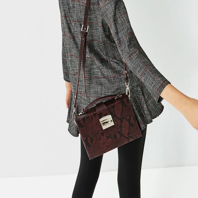 Zara, €19,99 (antes a €29,95) 