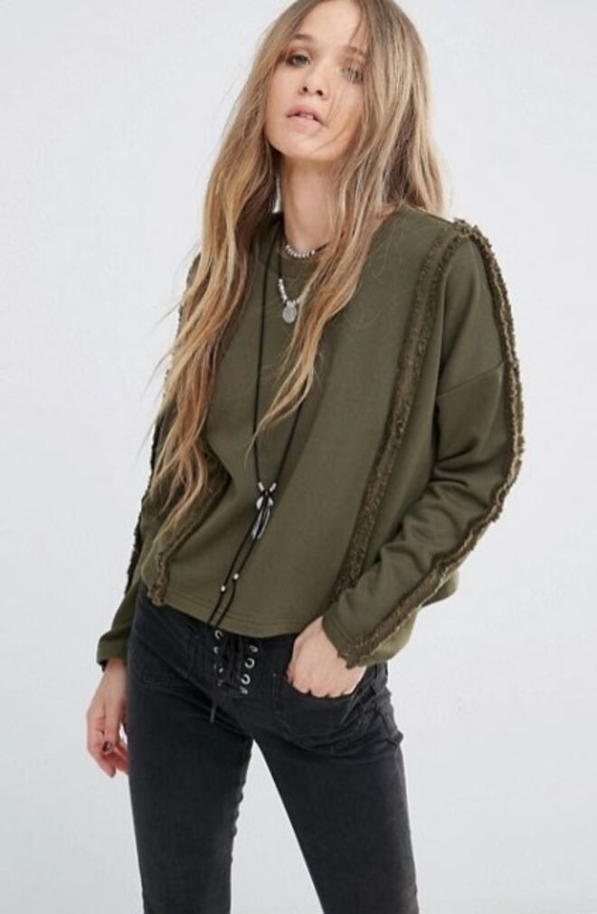 7. Sweatshirt | Asos, 49.00€