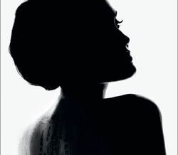 Angelina Jolie é a nova embaixadora da Guerlain