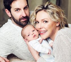 Katherine Heigl foi mãe