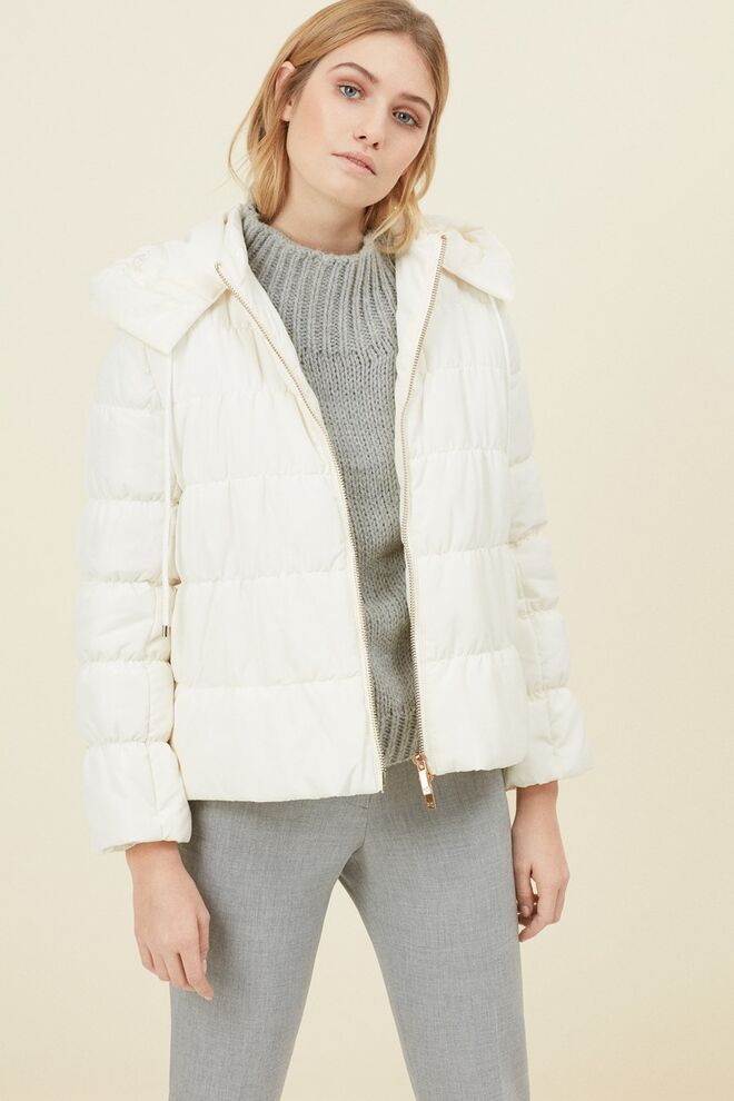 Purificación Garcia, €139 (antes €185)