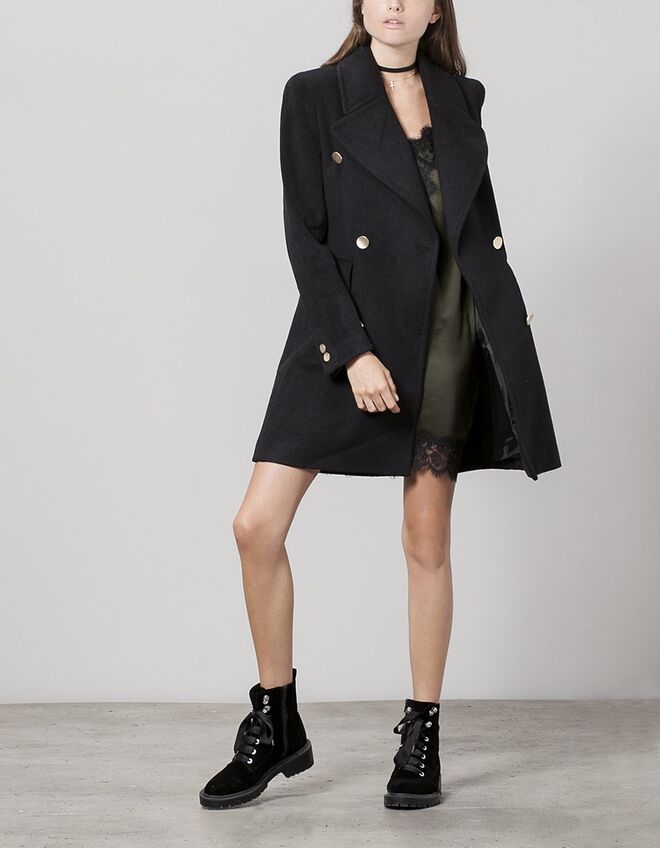 Stradivarius, €29,99 (antes a €49,95)