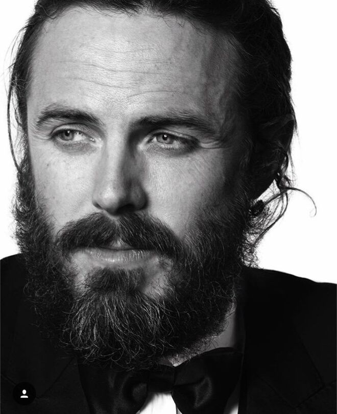 Casey Affleck, Melhor Ator Filme (Drama) - 'Manchester By The Sea' @instagram@goldenglobes