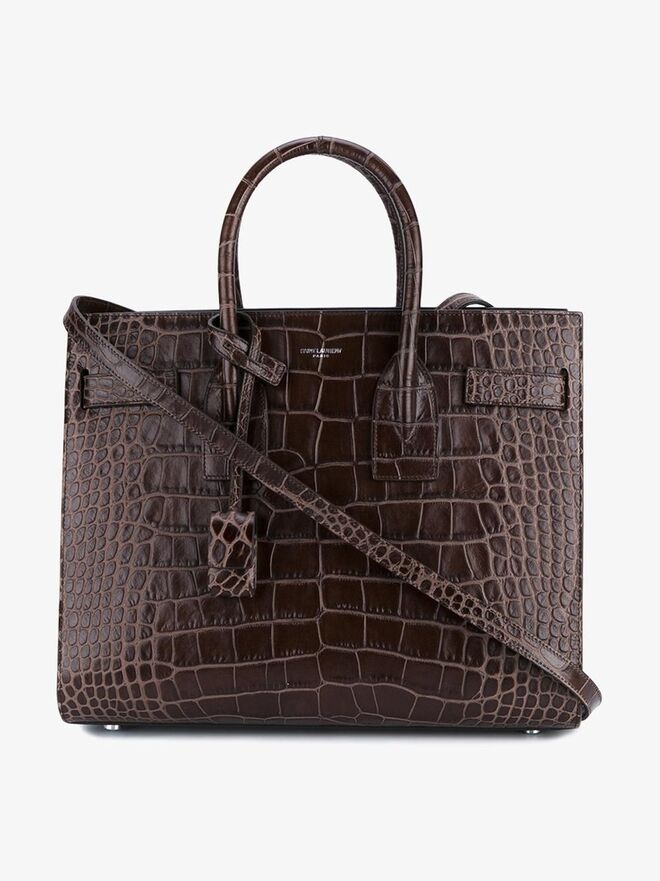 1. Beje | Carteira em pele, 2450€, Saint Laurent