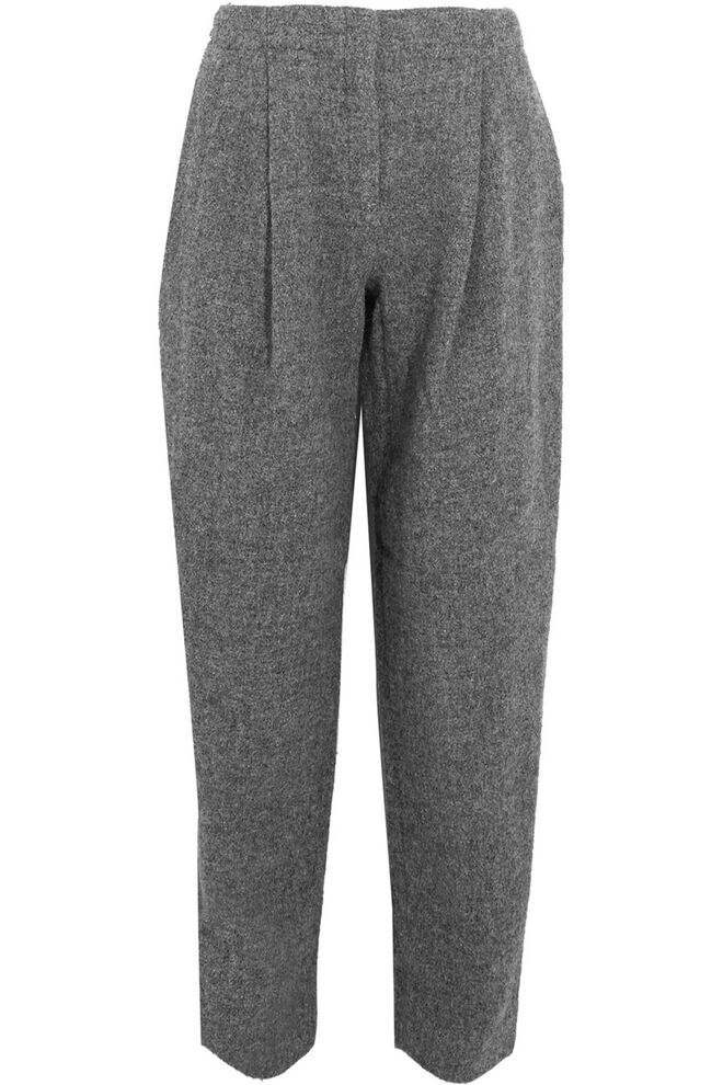 3. Cinza | Calças em lã, €590, Acne Studios, em net-a-porter.com 