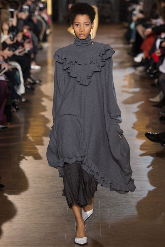 3. Cinza | Stella Mccartney