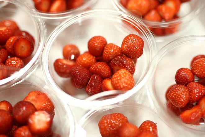 Morangos. Boa circulação é um indicativo de bom funcionamento sexual, e os morangos são ricos em antioxidantes. Logo, beneficiam o coração e as suas artérias. 