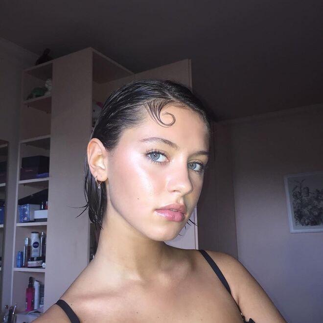  Iris Law @Instagram