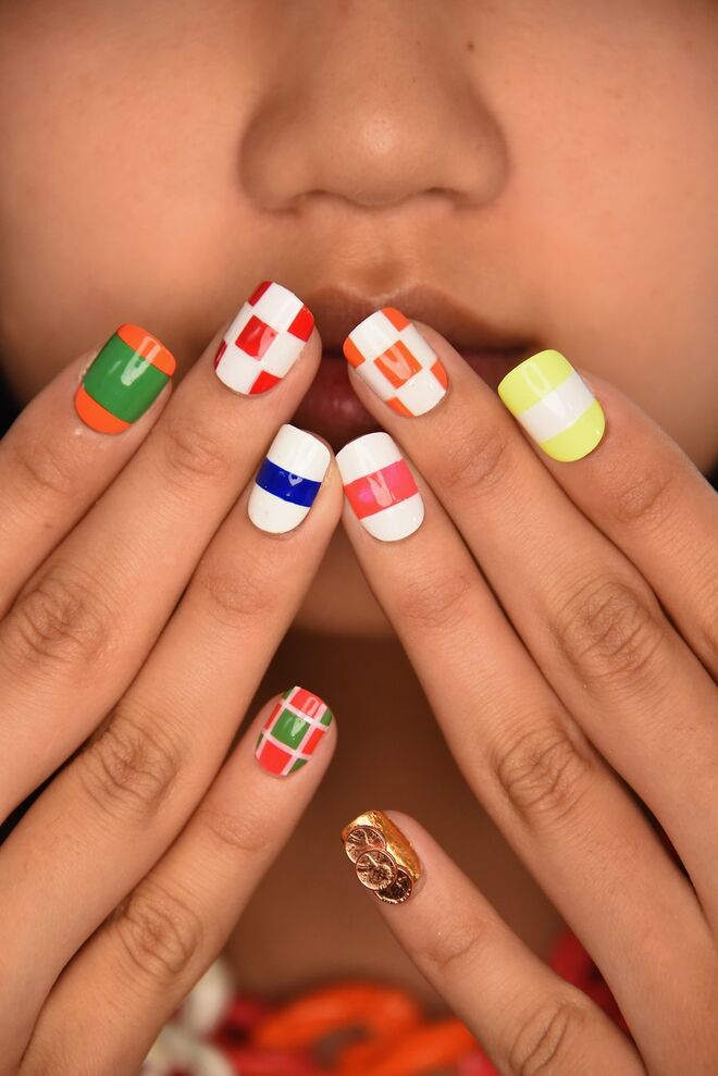 Linhas rectas com diversos padrões