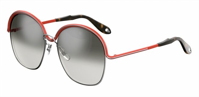 Givenchy, €350, Óptica Boavista