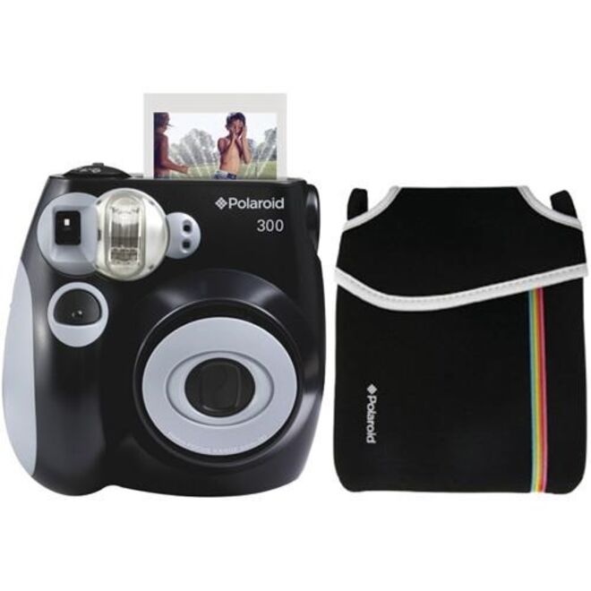Polaroid Instant 300 + Estojo, €118,99, na Fnac