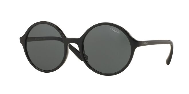 Óculos, €99, Vogue