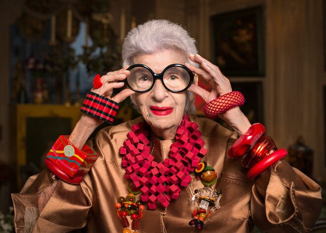 18. "Se o seu cabelo estiver bem arranjado e estiver a usar bons sapatos, pode ter o que quiser" Iris Apfel