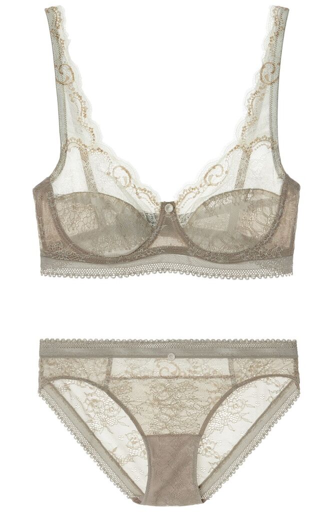 Sutien, €29,90 e cuecas, €12,90, Intimissimi