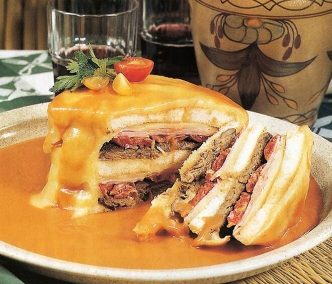 4. Francesinha