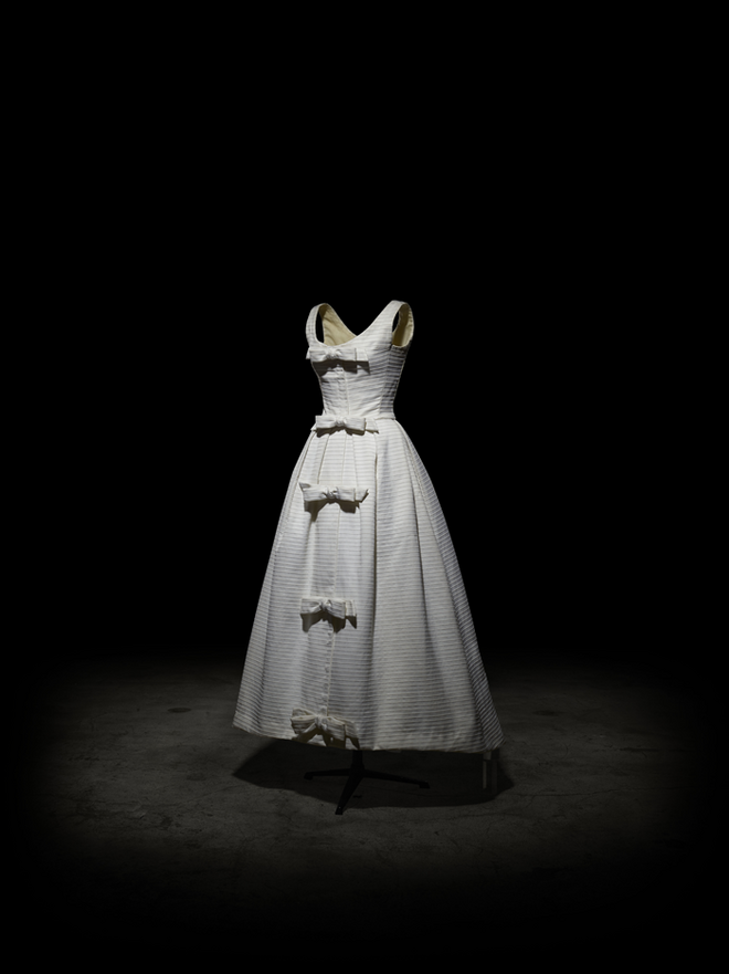 17. Vestido Jeunesse, 1958, na exposição Une Maison, Des Collections, no Museu Christian Dior