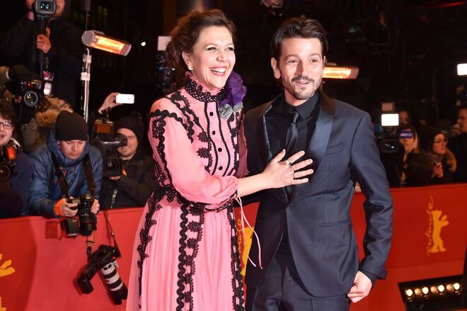 Maggie Gyllenhaal e Diego Luna