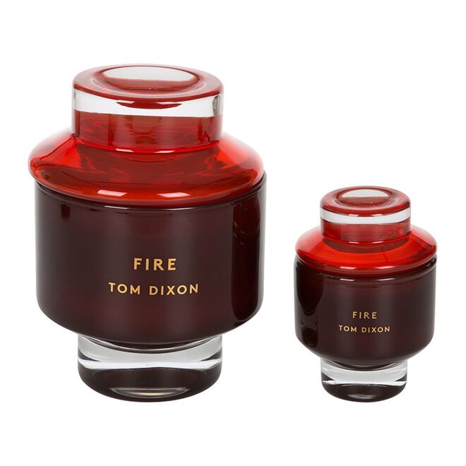 Vela aromática no tom Fire, €102, Tom Dixon