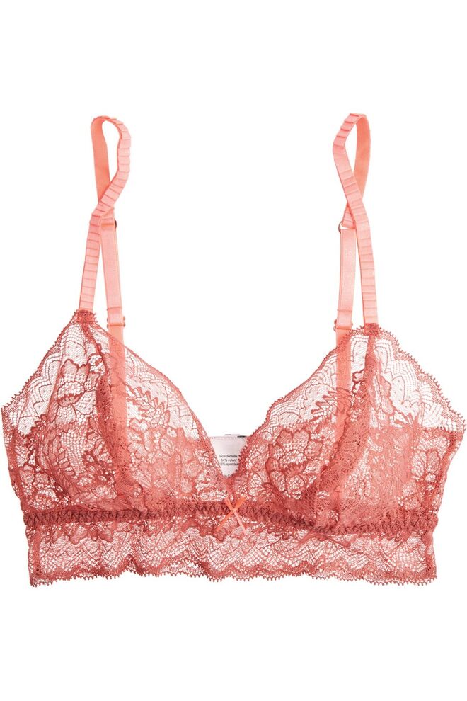 Soutien em renda e nylon, €80, Eberjey 