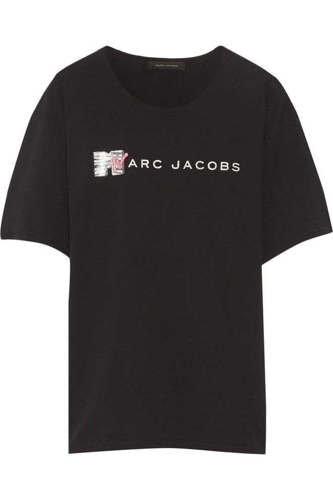 T-shirt, €160, Marc Jacobs, em net-a-porter.com