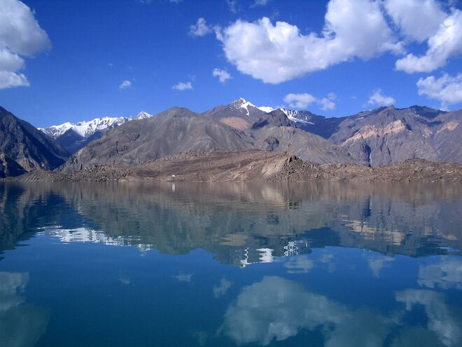 Lago Sarez e Montanhas Pamir