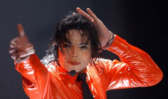 8. Em 1999, o cantor Michael Jackson pagou cerca de 1,54 milhões de dólares à Sotheby’s pelo Óscar de Melhor Filme de David Selznick (pela prestação no clássico E Tudo o Vento Levou de 1939).