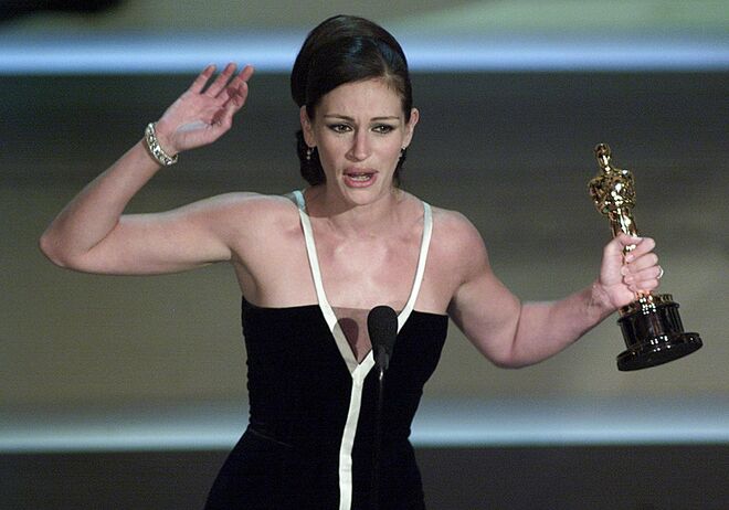 7. Os vencedores só têm 45 segundos para agradecer, ou correm o risco de a Orquestra começar a tocar. Em 2001, Julia Roberts discursava após vencer na categoria de Melhor Atriz quando começou a ouvir a música, e não se calou.