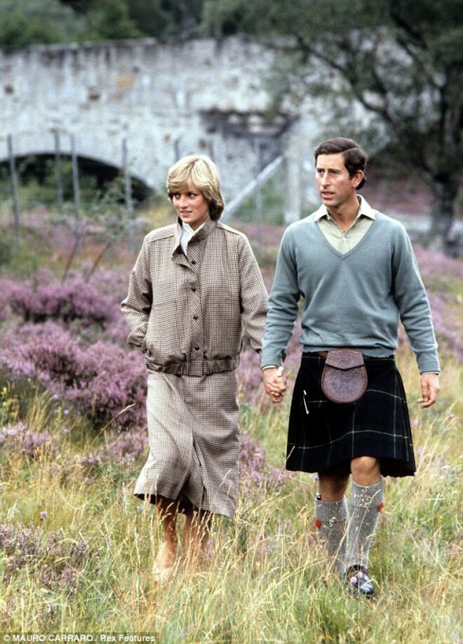 Vestido desenhado por Bill Pashley e vestido por Diana durante a lua-de-mel em Balmoral (1981)
