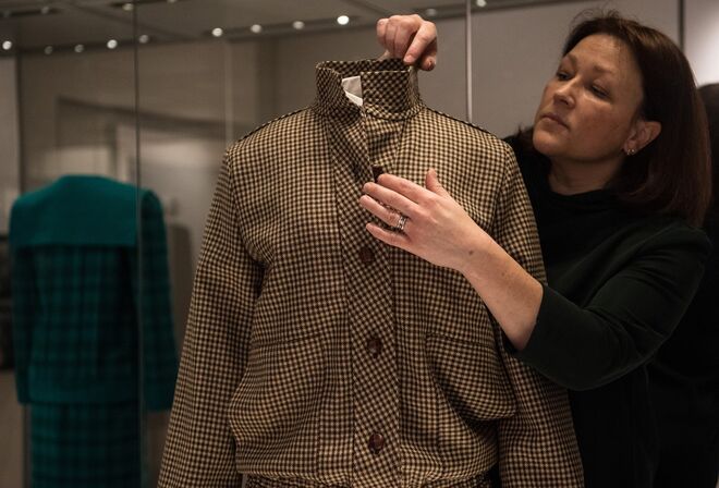 Vestido desenhado por Bill Pashley e vestido por Diana durante a lua-de-mel em Balmoral (1981)