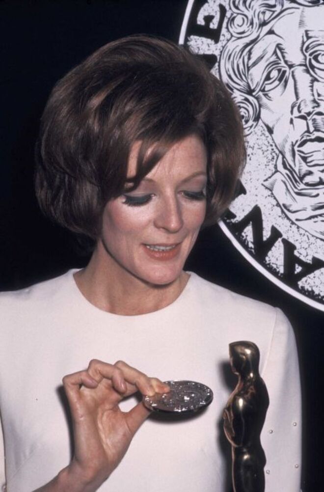 1970 | Maggie Smith, vencedora da categoria de Melhor Atriz. Ainda hoje faz alguns papéis emblemáticos como o da Professora McGonagall de Harry Potter.