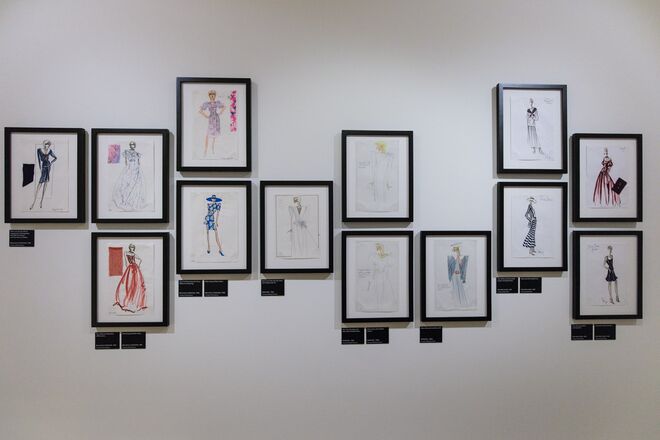 Sketches dos vestidos de Diana