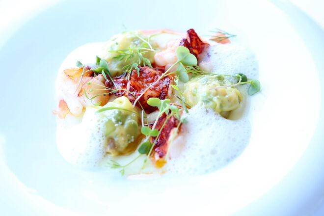 Lavagante com massa fresca e espargos no Eleven