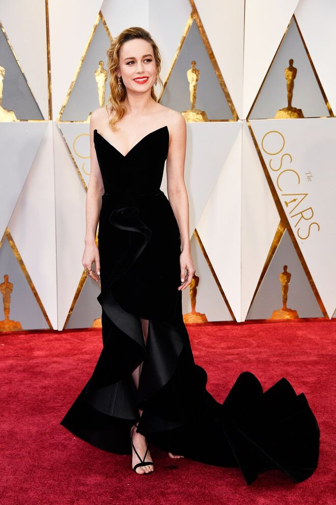 Brie Larson em Oscar de La Renta