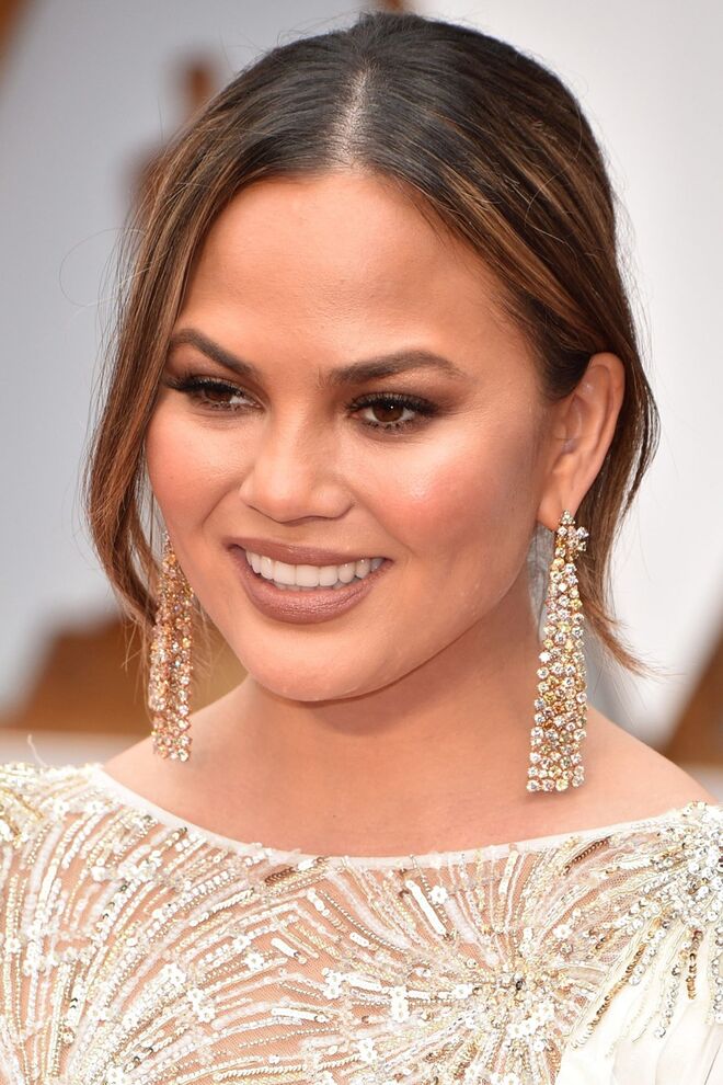Chrissy Teigen, Lorraine Schwartz