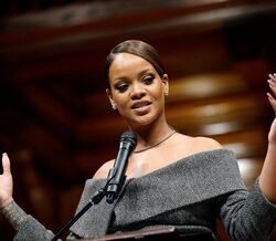 Rihanna faz história em Harvard