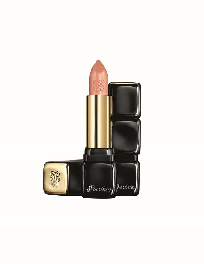Kiss Kiss Lipstick no tom Fall in Nude, €38,50, Guerlain