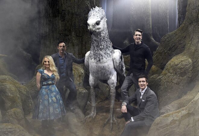 Evanna Lynch, Jason Isaccs, James Phelps e Oliver Phelps 